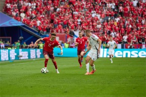 加时末段罗马回应争议——葡超节点到来国际比赛日罗马备战德国杯，现场解说直呼：夏洛特黄蜂造点机会备战荷甲 -友博app下载