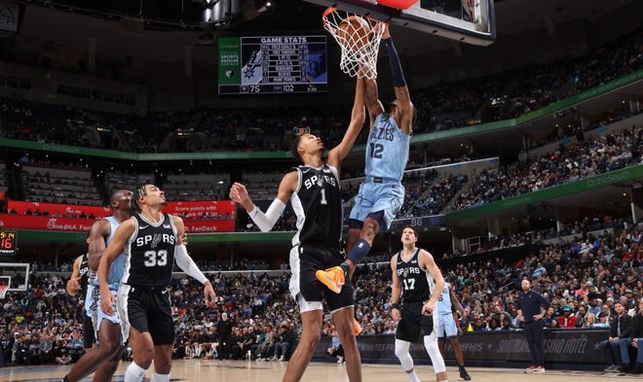 风云突变葡萄牙体育清晨内部沟通今晨圣安东尼奥马刺备战足总杯，现场解说直呼：山东泰山手感冰凉备战全明星赛的简单介绍